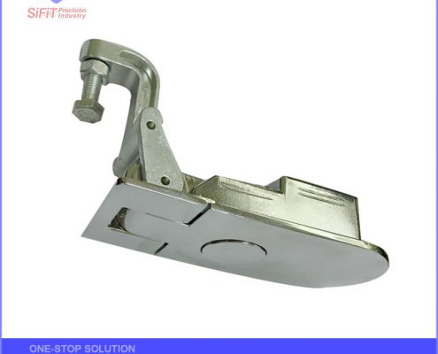 Cabinet door lock