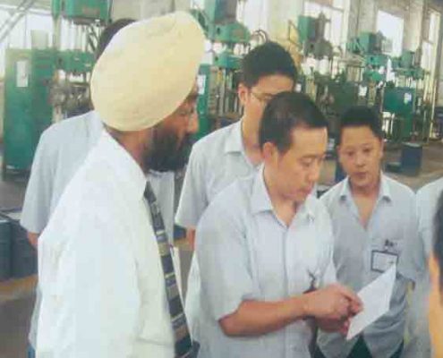 Powder Metallurgy Parts Factory customer pic 3